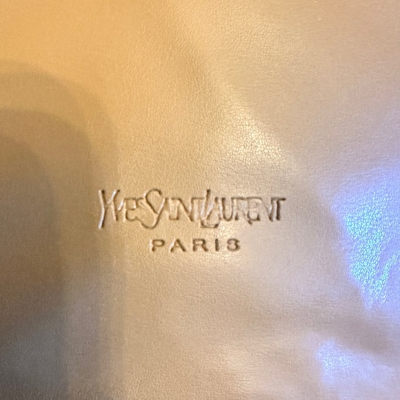 Beautiful 🌼 beige bag🌺 - Picture 2 of 7